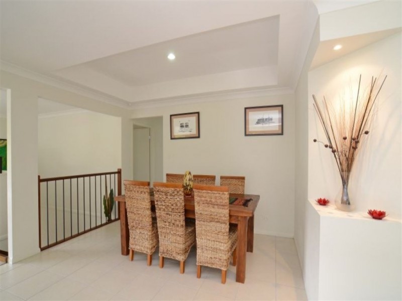 11 Peregrine Street, Reedy Creek QLD 4227