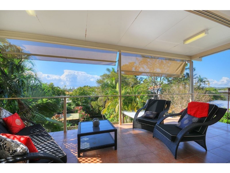 38 Hillcrest Parade, Miami QLD 4220