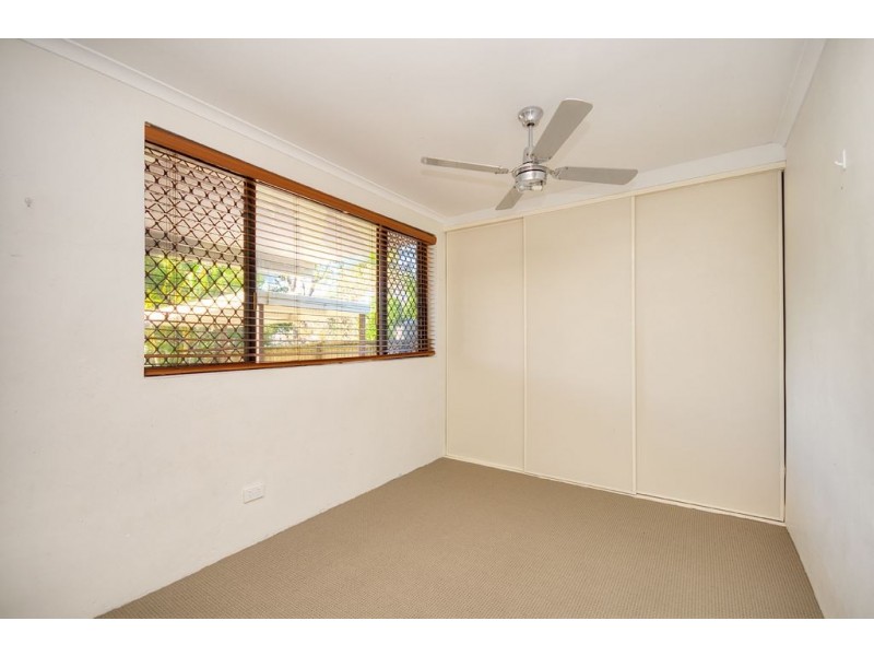 38 Hillcrest Parade, Miami QLD 4220