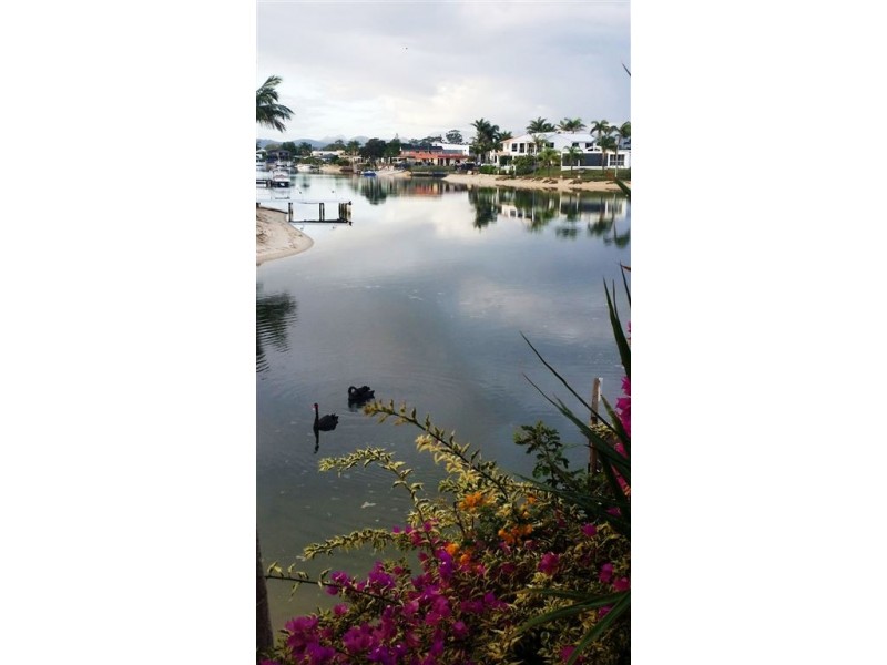 140 Monaco Street, Broadbeach Waters QLD 4218
