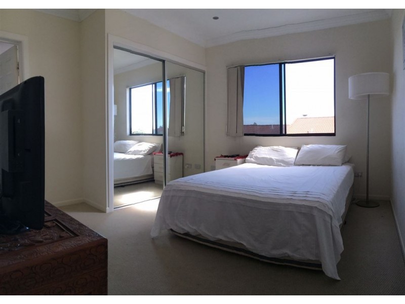 14-16 Little Norman Street, Southport QLD 4215