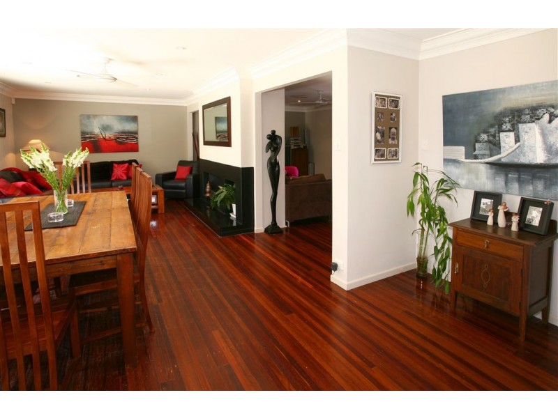 14 Greer Terrace, Southport QLD 4215