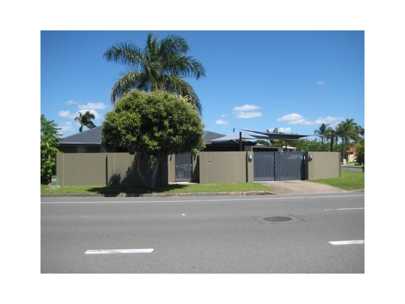 51 Sunshine Blvd, Broadbeach Waters QLD 4218