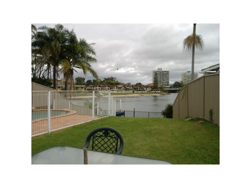 51 Sunshine Blvd, Broadbeach Waters QLD 4218
