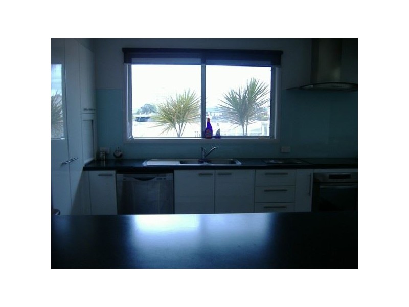 51 Sunshine Blvd, Broadbeach Waters QLD 4218