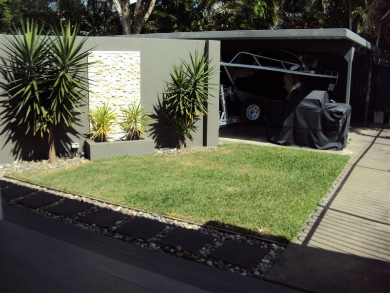 14 Albicore Street, Mermaid Waters QLD 4218