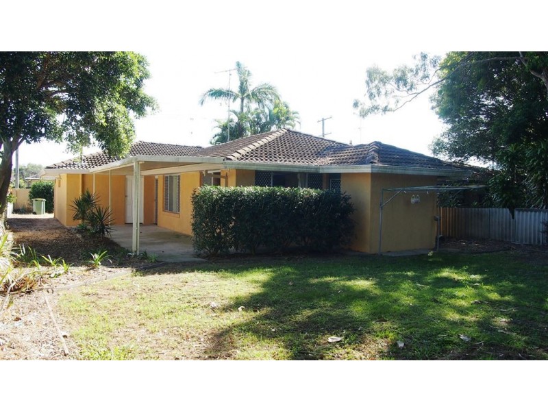 30 Bordeaux Parade, Mermaid Waters QLD 4218