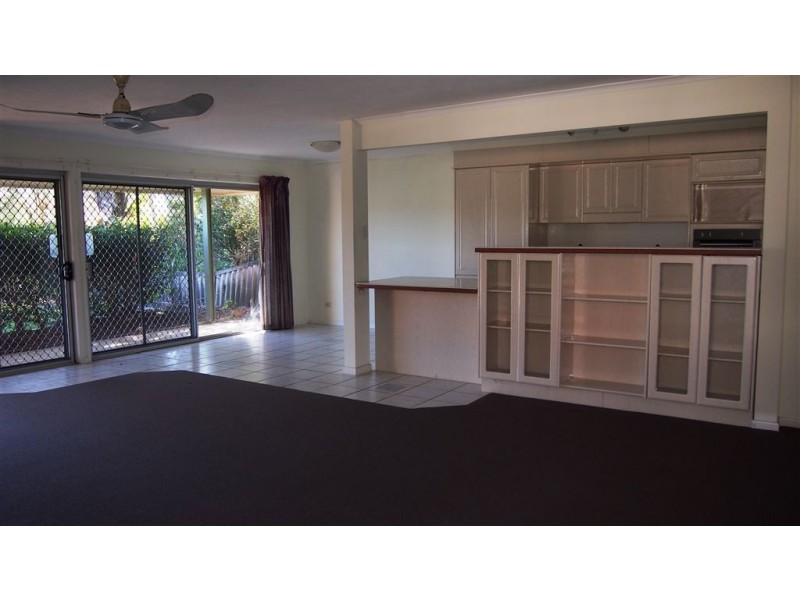 30 Bordeaux Parade, Mermaid Waters QLD 4218