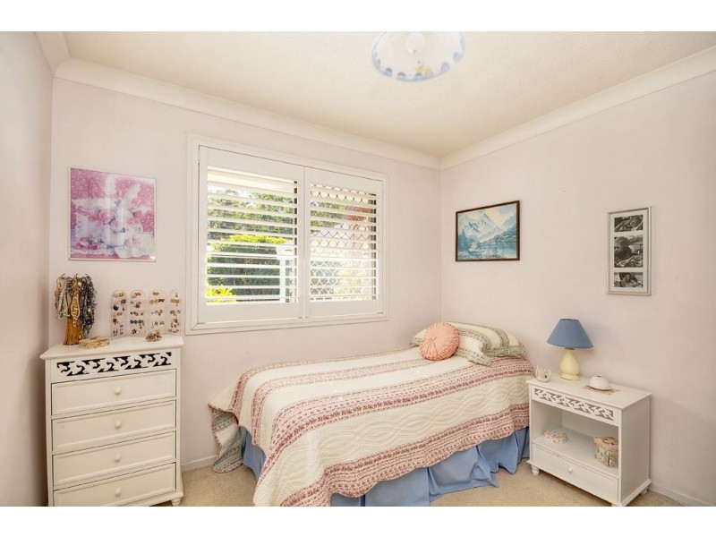 6 Kiwi Court, Burleigh Waters QLD 4220