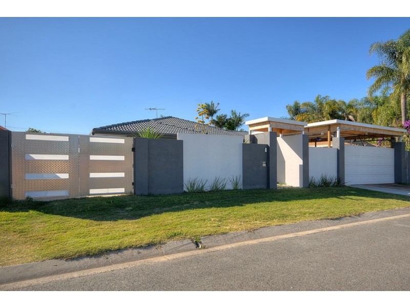 7 Darnay Road, Broadbeach Waters QLD 4218