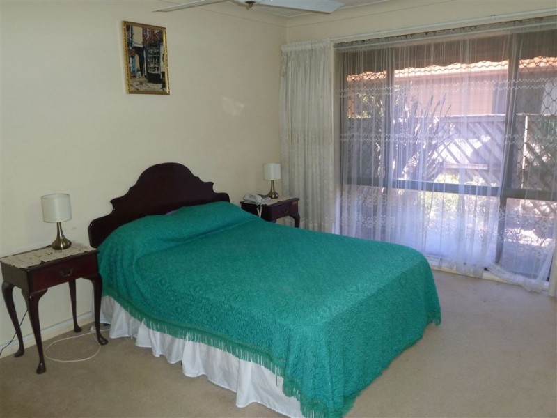 33/172 Barrier Reef Drive, Mermaid Waters QLD 4218