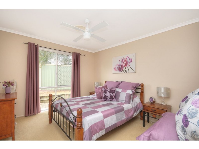 16 Avonbury Court, Carrara QLD 4211