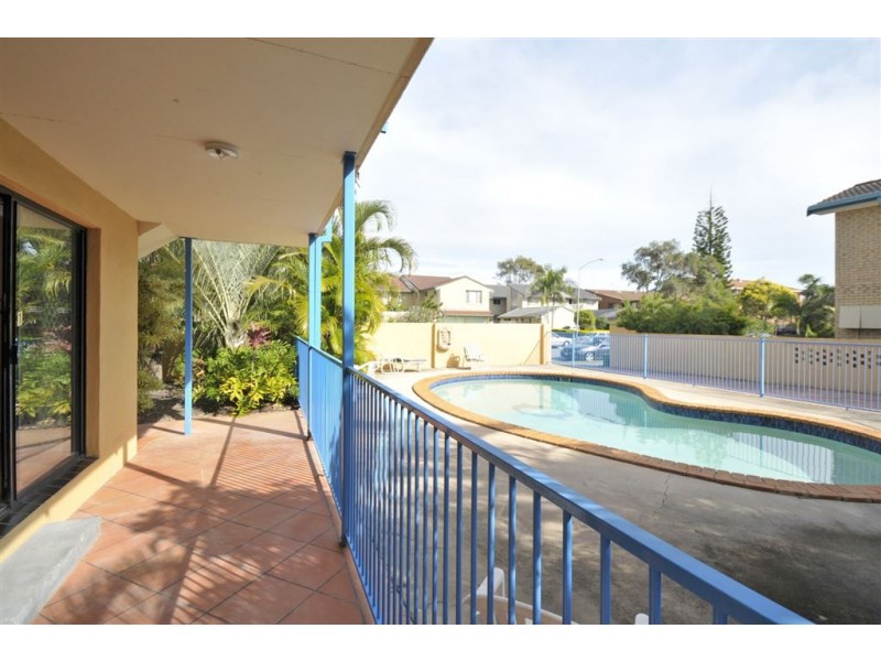 1/20 Duet Drive, Mermaid Waters QLD 4218