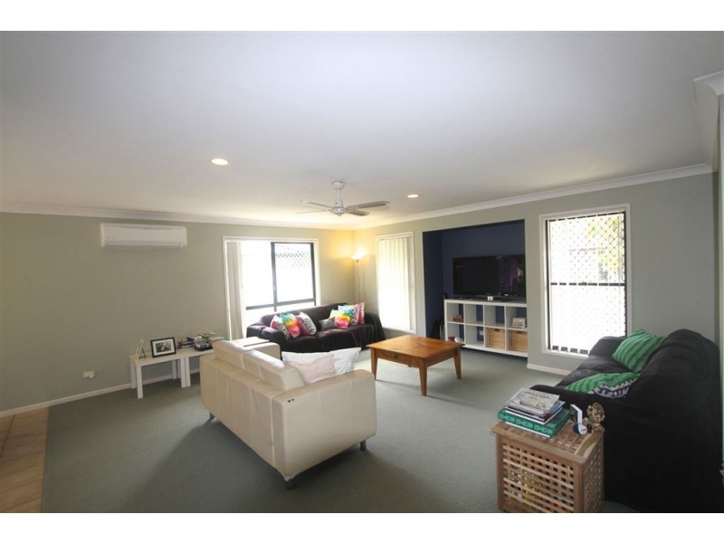 14 Seville Circuit, Burleigh Waters QLD 4220