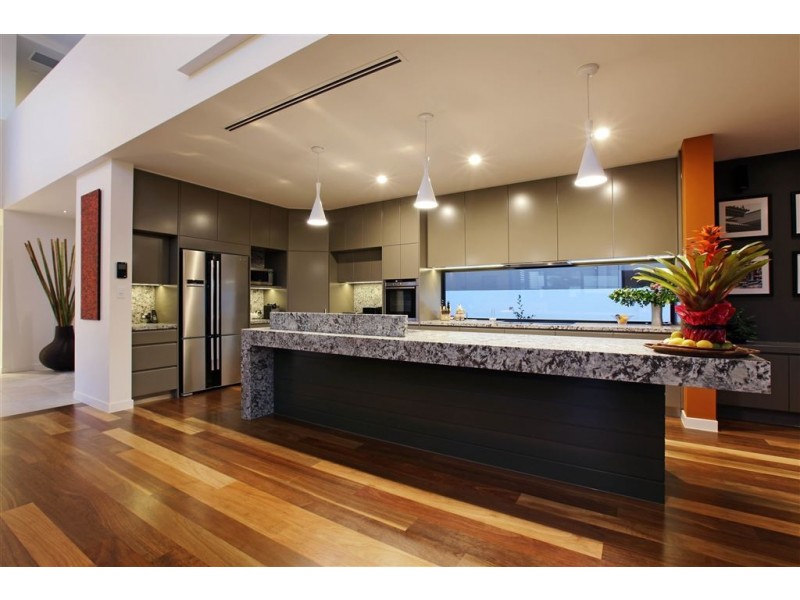 91 Monaco Street, Broadbeach Waters QLD 4218