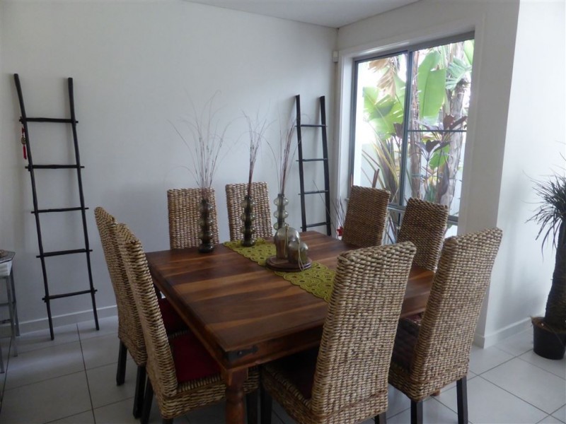 28 Lakelands Drive, Merrimac QLD 4226