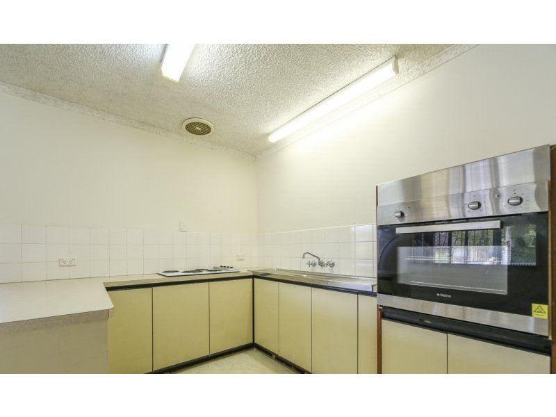 32 Ward Street, Southport QLD 4215