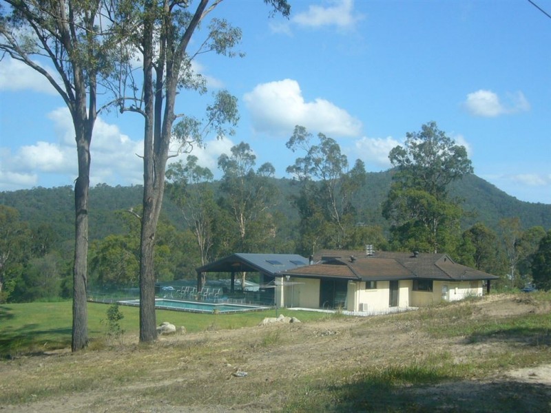 25 Elaine Ave, Mudgeeraba QLD 4213