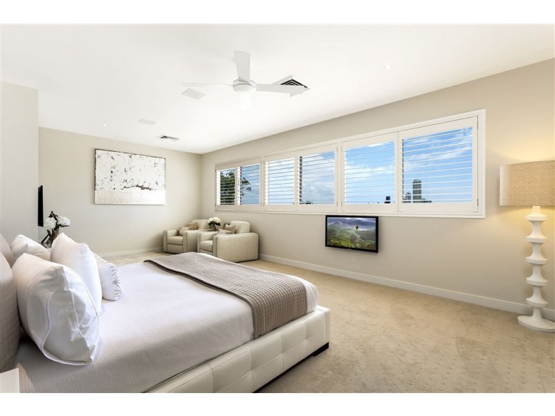 23 Ewart Street, Burleigh Heads QLD 4220