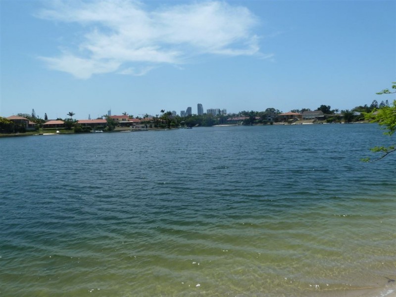 46 Rumrunner Street, Mermaid Waters QLD 4218