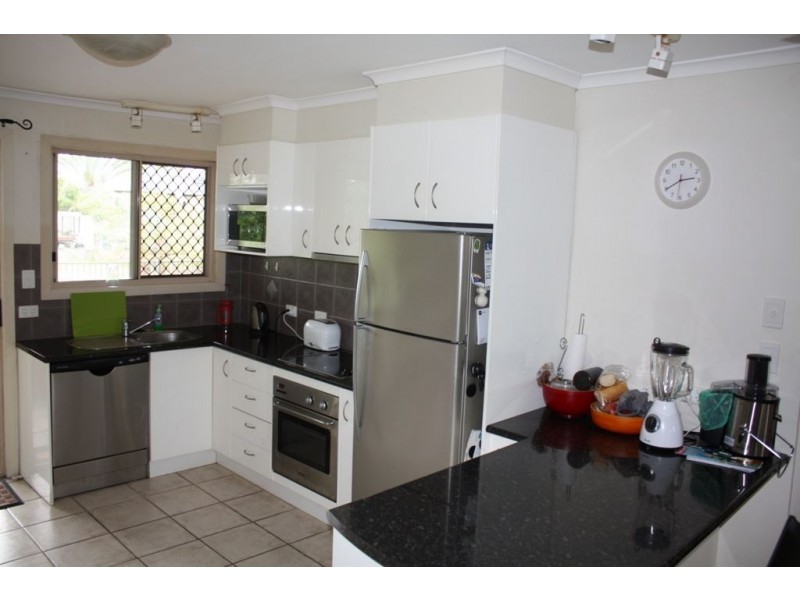 14 Cresta Court, Broadbeach Waters QLD 4218