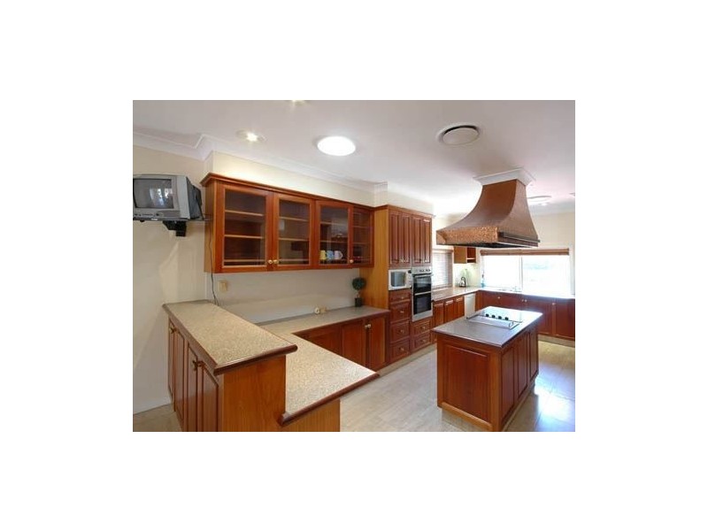 69 Allambi Avenue, Broadbeach Waters QLD 4218