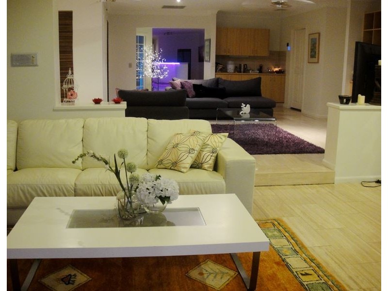 69 Allambi Avenue, Broadbeach Waters QLD 4218