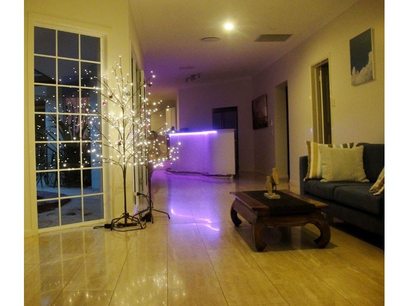 69 Allambi Avenue, Broadbeach Waters QLD 4218