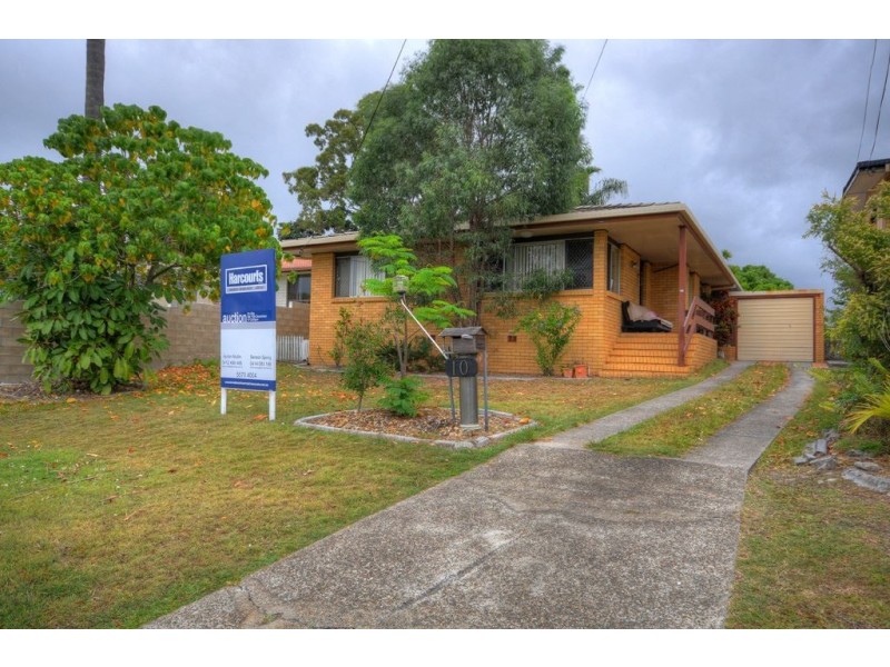 10 Cascade Avenue, Benowa QLD 4217