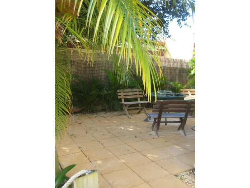 6/20 Aquila Court, Mermaid Waters QLD 4218