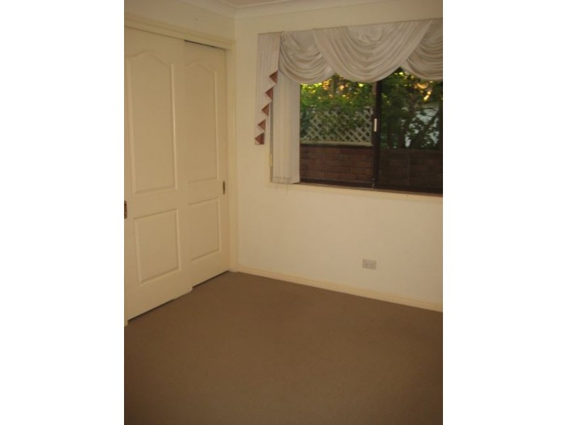 32 Claymore Cres, Sorrento QLD 4217