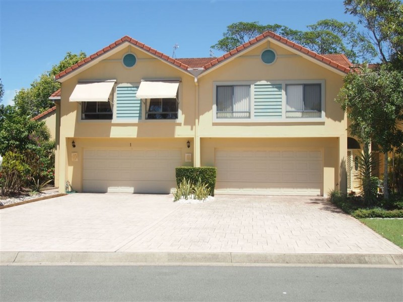 2/125 Santa Cruz Blvd, Clear Island Waters QLD 4226