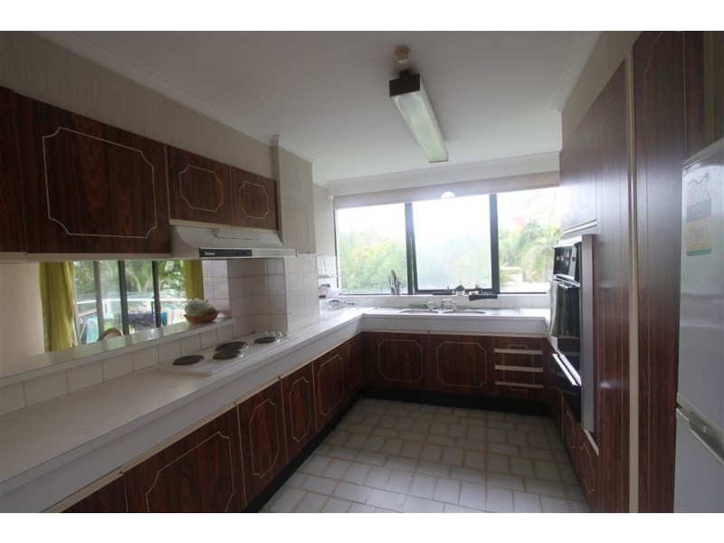 11/33 Thornton Street, Surfers Paradise QLD 4217