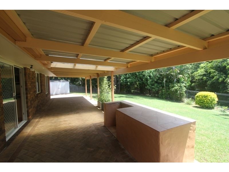 8 Edelsten Court, Carrara QLD 4211