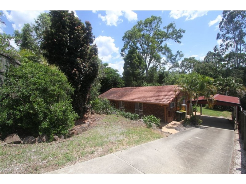 8 Edelsten Court, Carrara QLD 4211