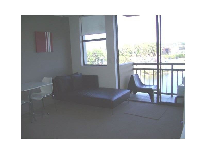 527/25 Lake Orr Drive, Robina QLD 4226