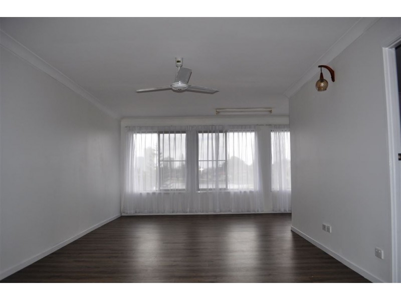 106 Clear Island Road, Broadbeach Waters QLD 4218