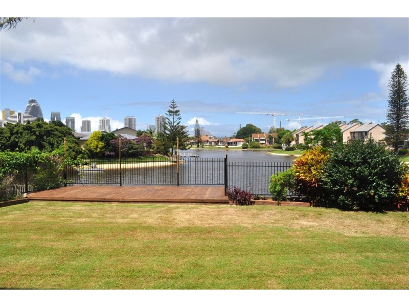 106 Clear Island Road, Broadbeach Waters QLD 4218