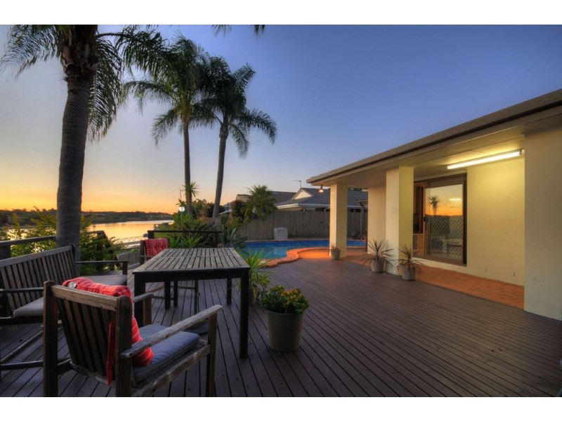 38 Thompson Street, Biggera Waters QLD 4216
