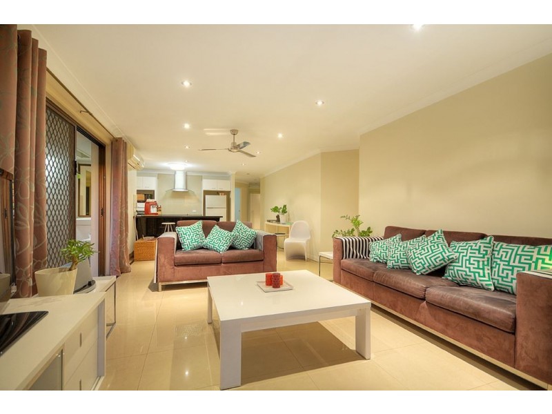 38 Thompson Street, Biggera Waters QLD 4216