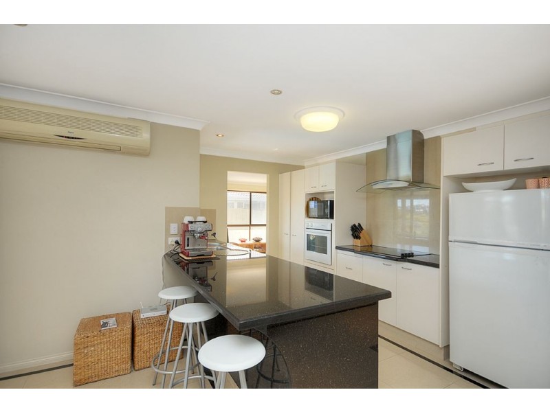 38 Thompson Street, Biggera Waters QLD 4216