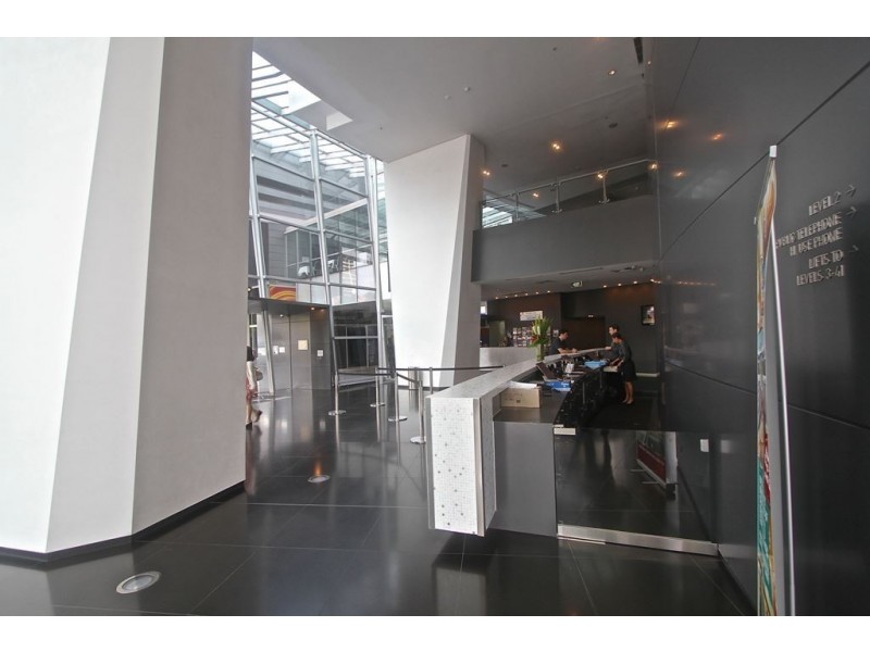 708/9 Hamilton Avenue, Surfers Paradise QLD 4217