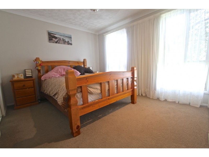 1 Bunbury Court, Elanora QLD 4221