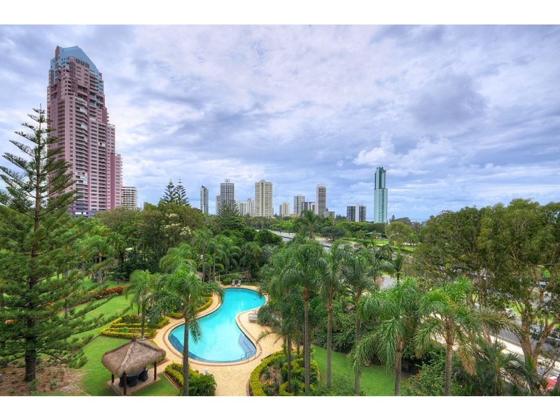 21/2 Admiralty Drive, Paradise Waters QLD 4217