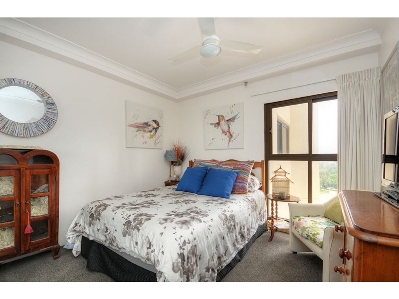 21/2 Admiralty Drive, Paradise Waters QLD 4217