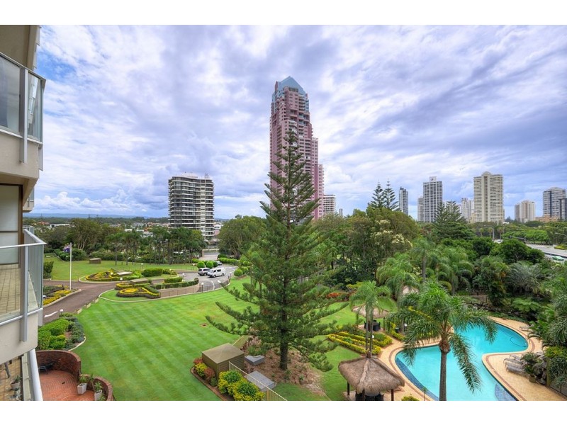 21/2 Admiralty Drive, Paradise Waters QLD 4217