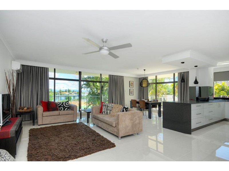 11/33 Thornton Street, Surfers Paradise QLD 4217