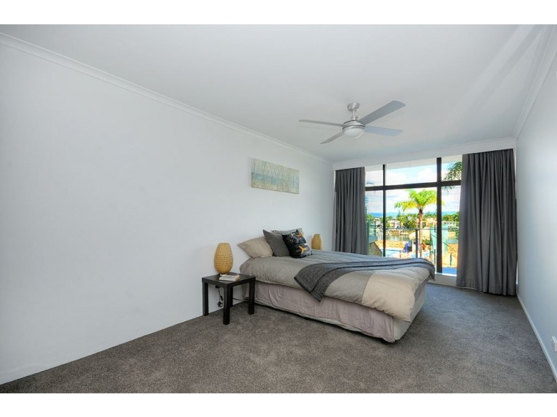 11/33 Thornton Street, Surfers Paradise QLD 4217