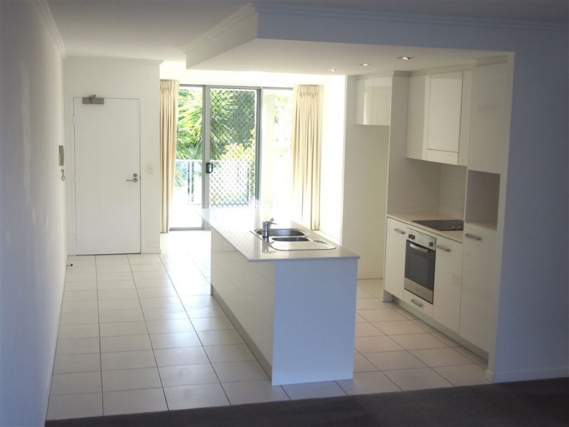 3/2 Gaven Cres, Mermaid Beach QLD 4218