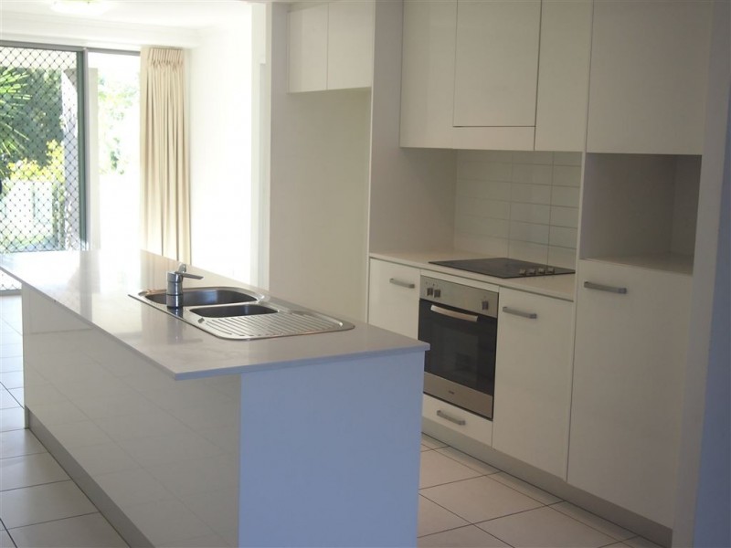 3/2 Gaven Cres, Mermaid Beach QLD 4218